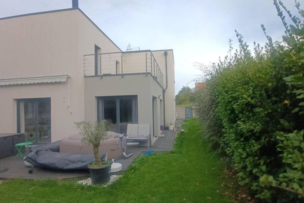 Grande Maison Entiere De 120M2 Epron Extérieur photo