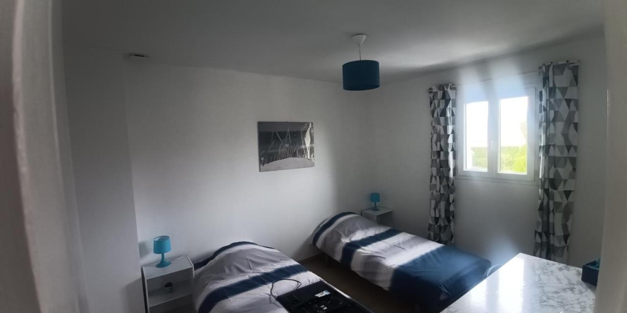 Grande Maison Entiere De 120M2 Epron Extérieur photo