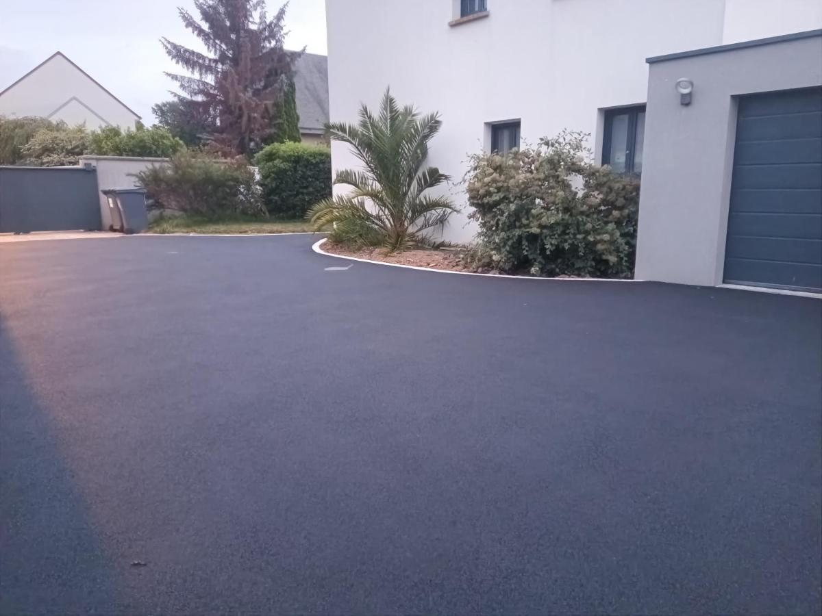 Grande Maison Entiere De 120M2 Epron Extérieur photo